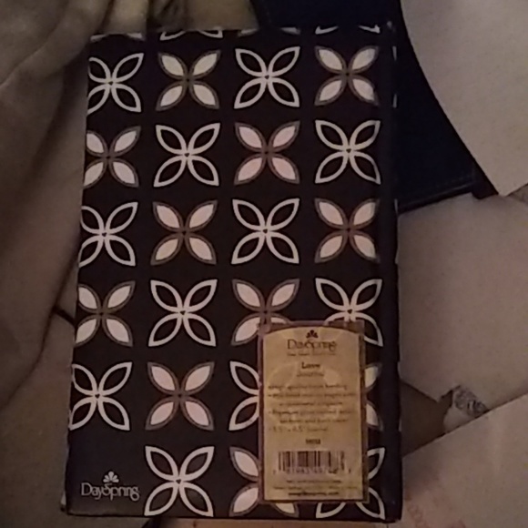 YOUR HEART GODS LOVE JOURNAL w/daily/page passages - Picture 6 of 7